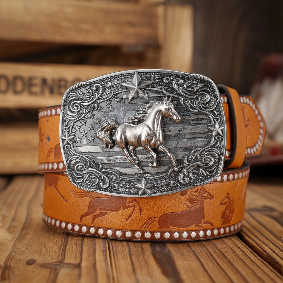 Ein PU-Gürtel im Western-Stil mit Schnallen, geeignet für Männer und Frauen, lässig und retro, perfekt für den täglichen Gebrauch. – Detail 5