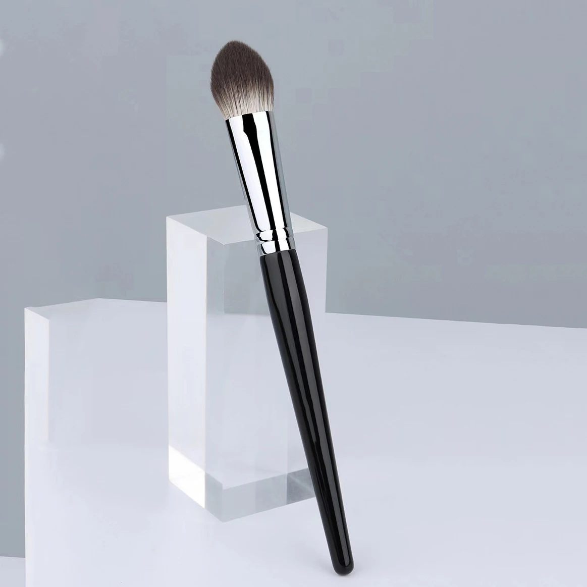 Cream Blush Brush Mimics Fingertip Aplication Stippling Powder Blusher Cream Makeup Brushes Synthetic Hair Blush Make Up Tools