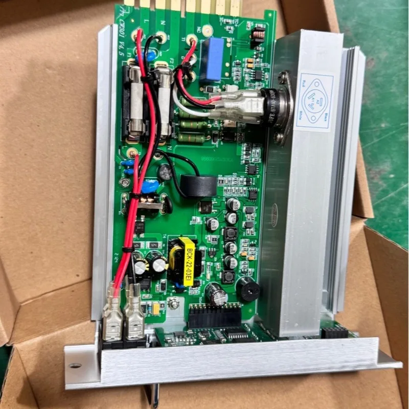 Hot runner temperature control box, intelligent hot runner CW301 temperature control board