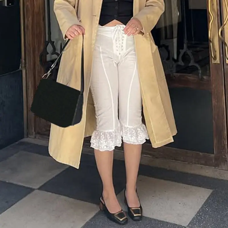 Girls' Style Lace Stitching Straps Five-point Pants Western-style Slim Joker Spice Girls Casual Pants
