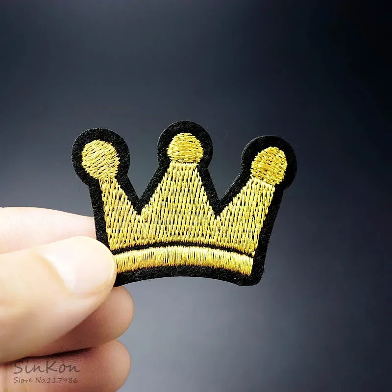 CROWN Size:3.5x4.7cm Iron On Patch Sewing On Embroidered Applique Fabric for Jacket Badge Clothes Stickers