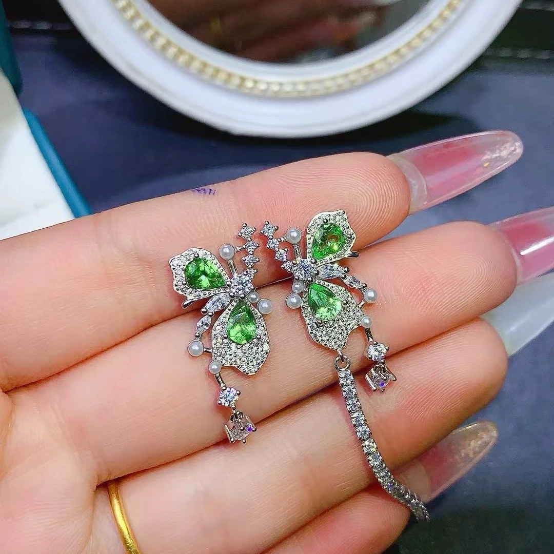 KJJEAXCMY High End Women's Earrings Natural Tsavorite S925 Silver with Electroplating Boasting High Clarity Full Brilliance