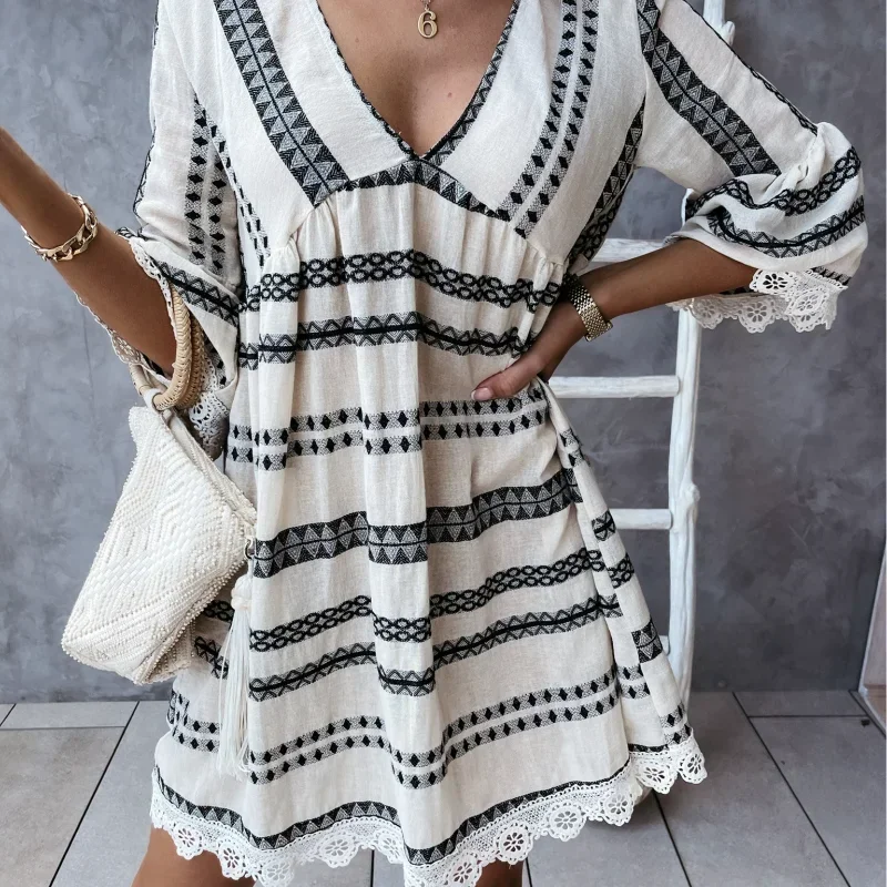 

Summer New Lace Cuff Dress