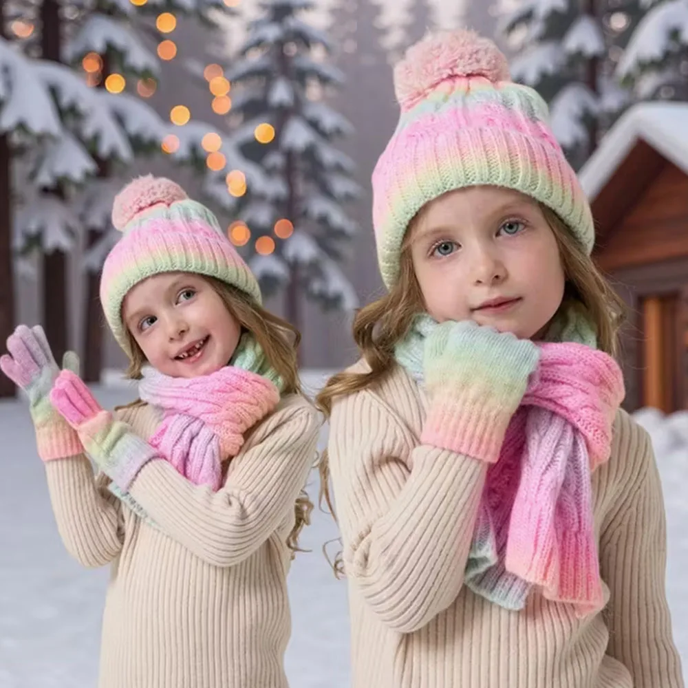 

Детский зимний теплый комплект из 3 предметов: шапка, шарф и перчатки — мягкий пастельный розовый и зеленый, легкий и теплый для активного отдыха