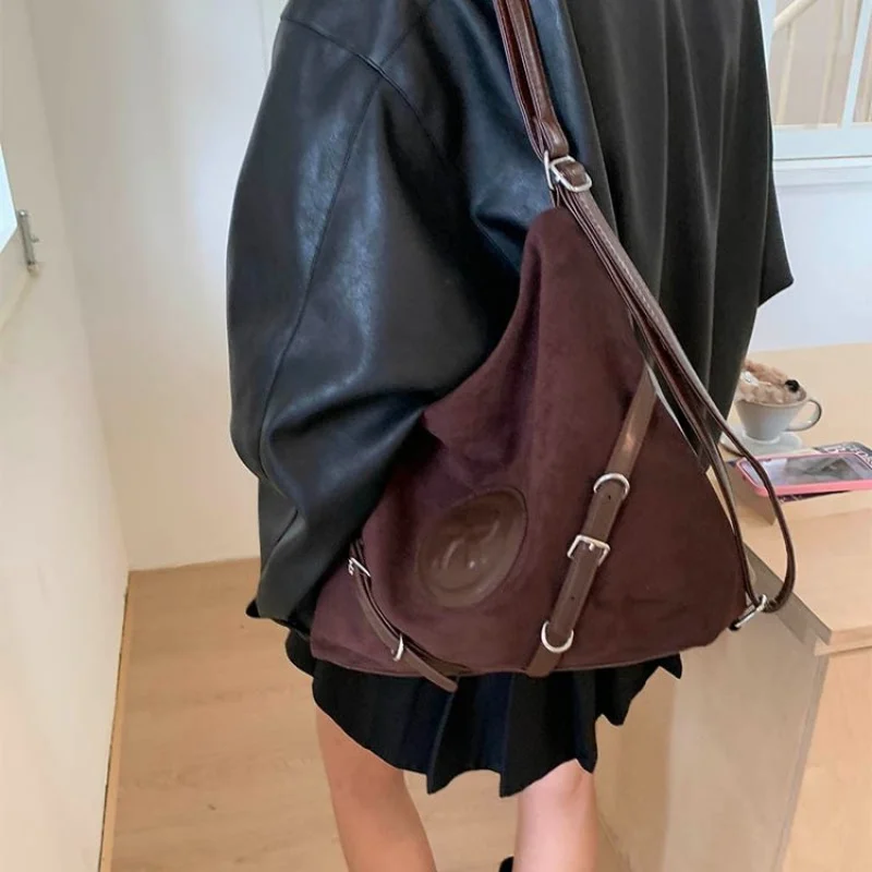 

Известный дизайнер Элегантная кожаная женская сумка через плечо Элитный бренд Модная классическая стильная фурнитура для пригородных поездок ​