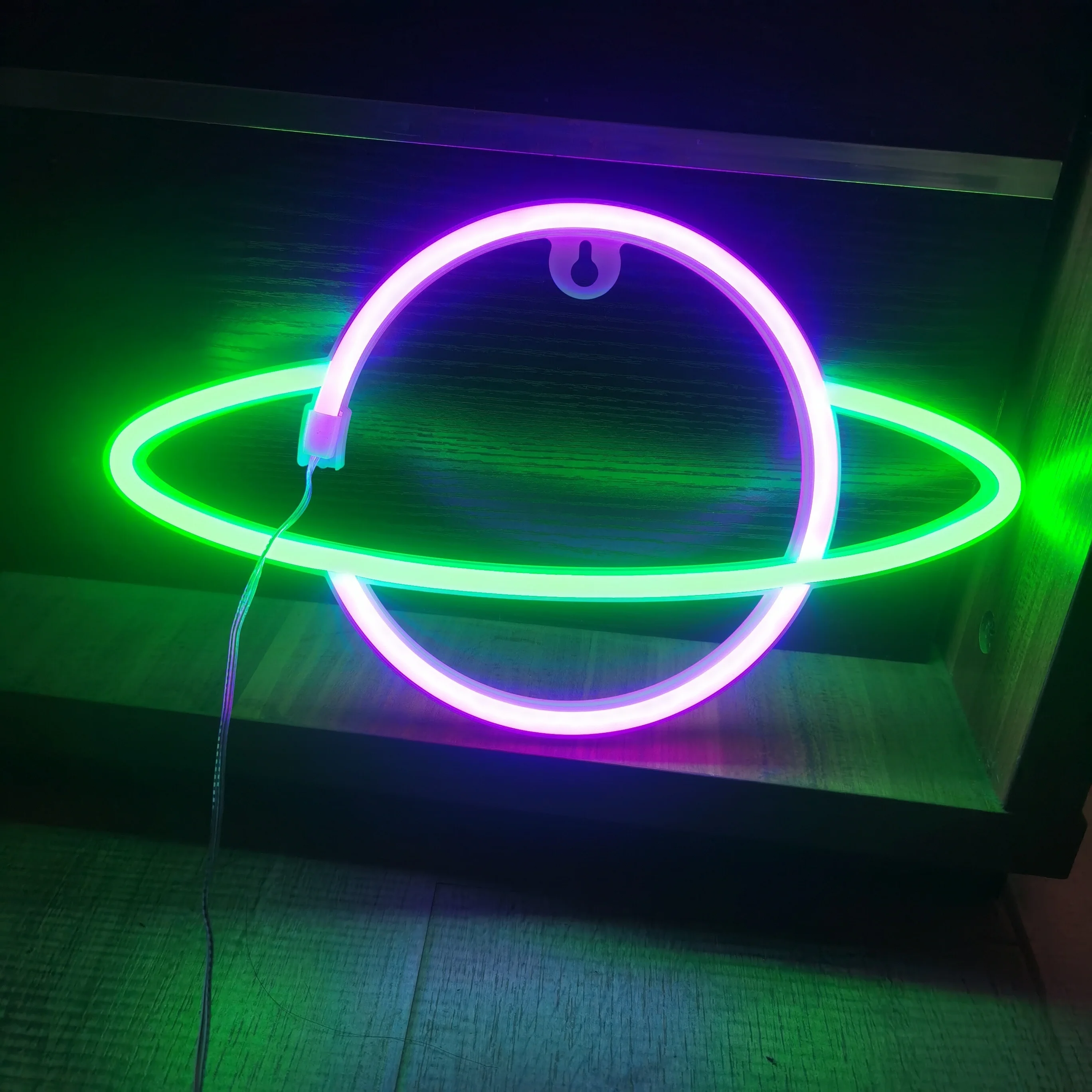 1Pc, Planet Shape Neon Light,Usb or Battery Powered,For Game Room,Bedroom,Party,Birthday Arrangement,Gifts(Battery Not Included)