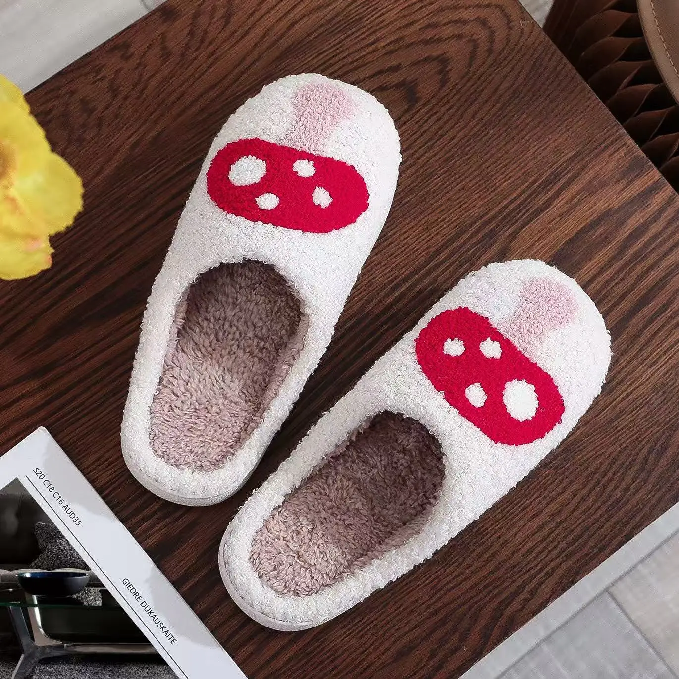 2025 New Women Indoor Slippers Soft Comfortable Embroidered Cashmere Slippers Cute Student Autumn Winter Bedroom Plush Slides