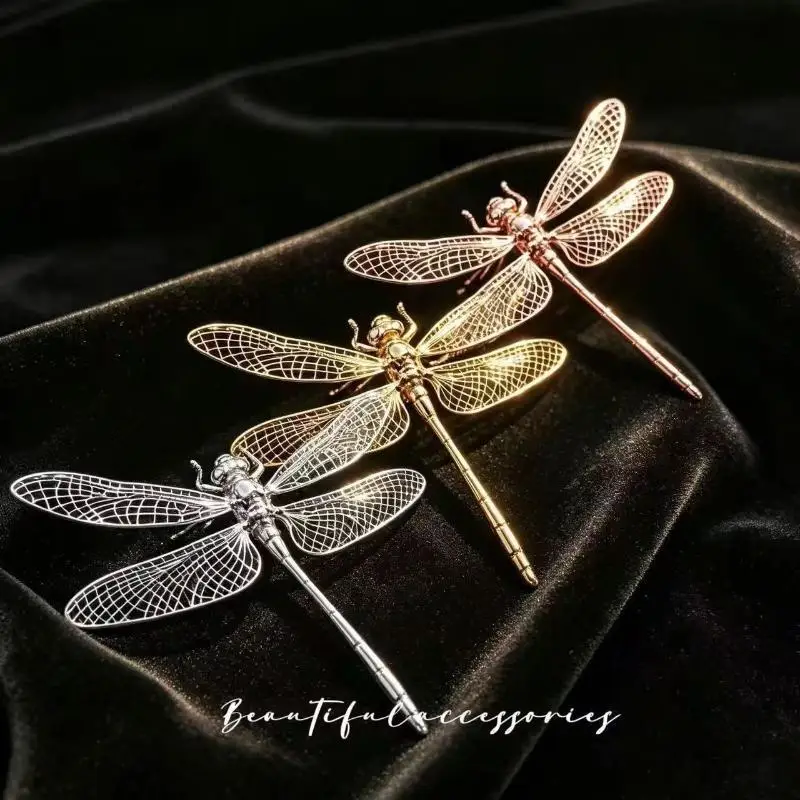 Metal Cicada Figurine Stylish Hollow Wing Metal Craft Ornament Mini Desktop Statue for Work Desk Calming Decor