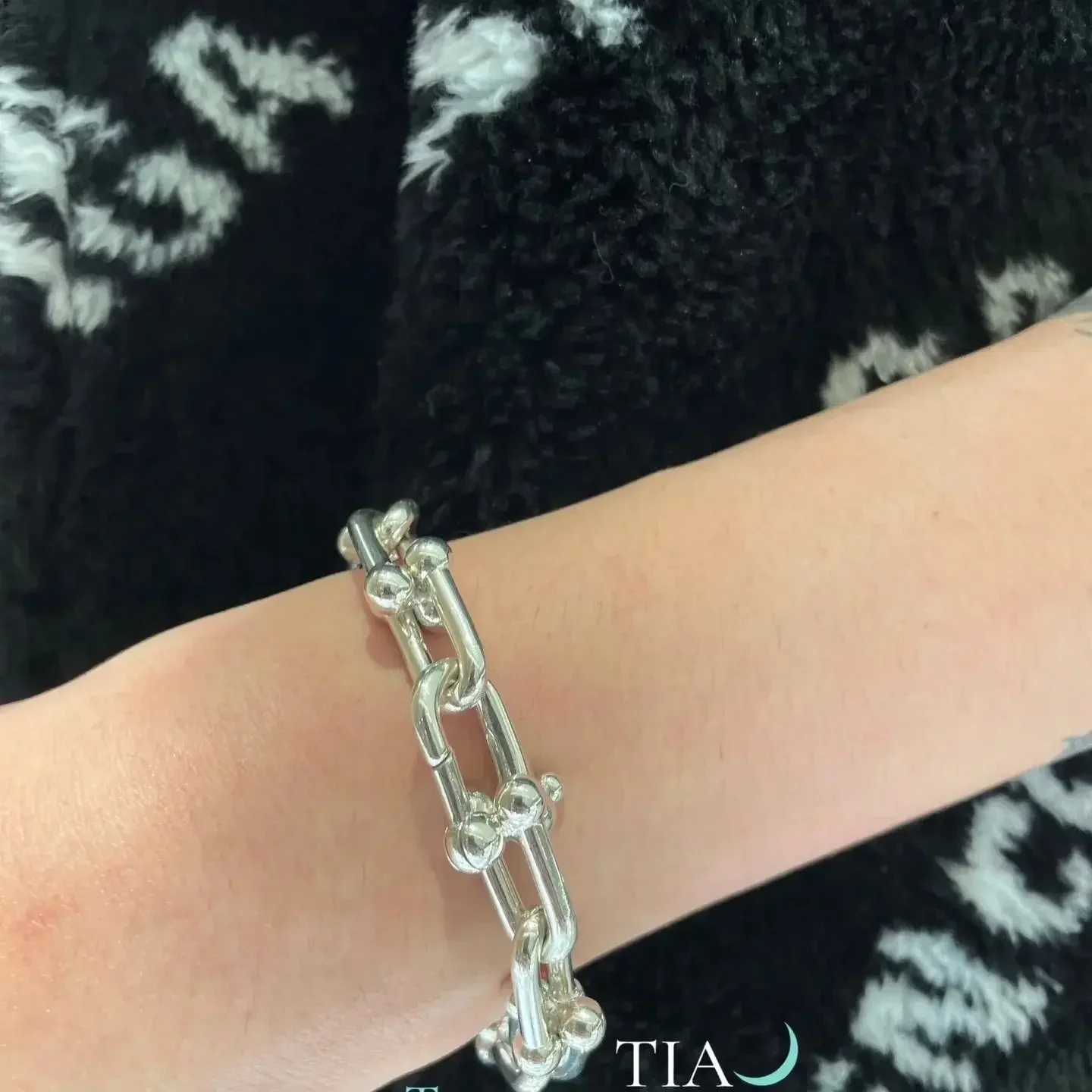 Trendy 2025 S925 Silver TIF Bracelet, Chic and Elegant, Elevate Your Appeal, Affordable Cost