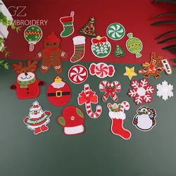 Classic Christmas Embroidery Patches Wholesale Iron on Xmas Badges Decorative Snowflake Appliques for New Year Children Clothing