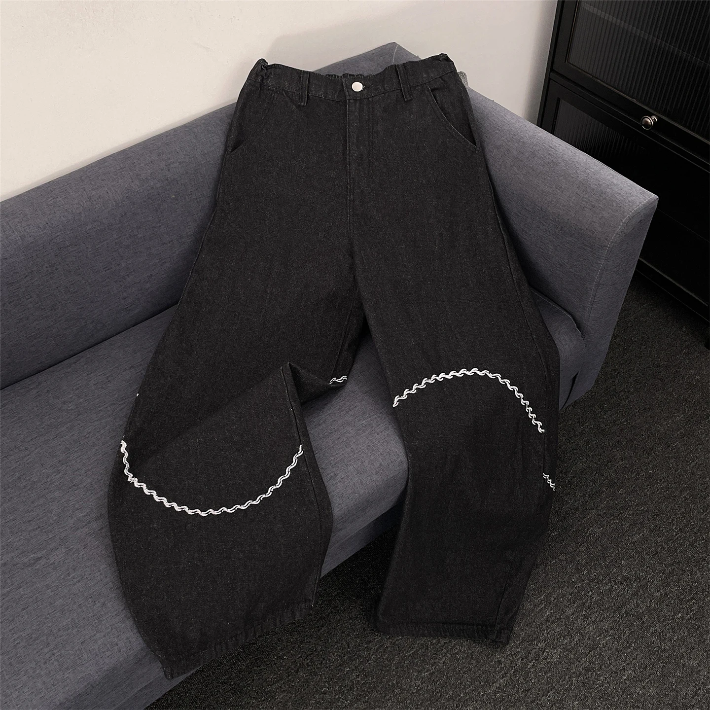 

Fashion Black Embroidered Jeans For Men American Fashion Hip-hop Style Loose Denim Pants Casual Simple Streetwear Trousers