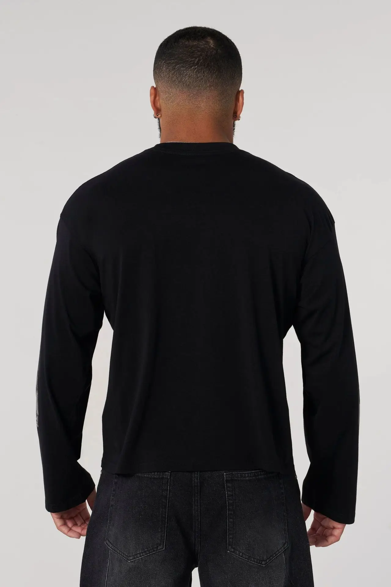 New men's fashion long sleeve t-shirt cotton crew neck gym workout workout base layer simple and versatile top