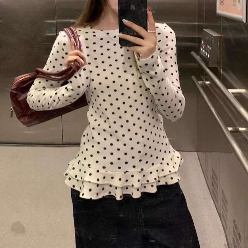 

Sweet Polka-dot Long-sleeved T-shirt Ruffled Base Shirt To Show Off The Slimming Inner Top