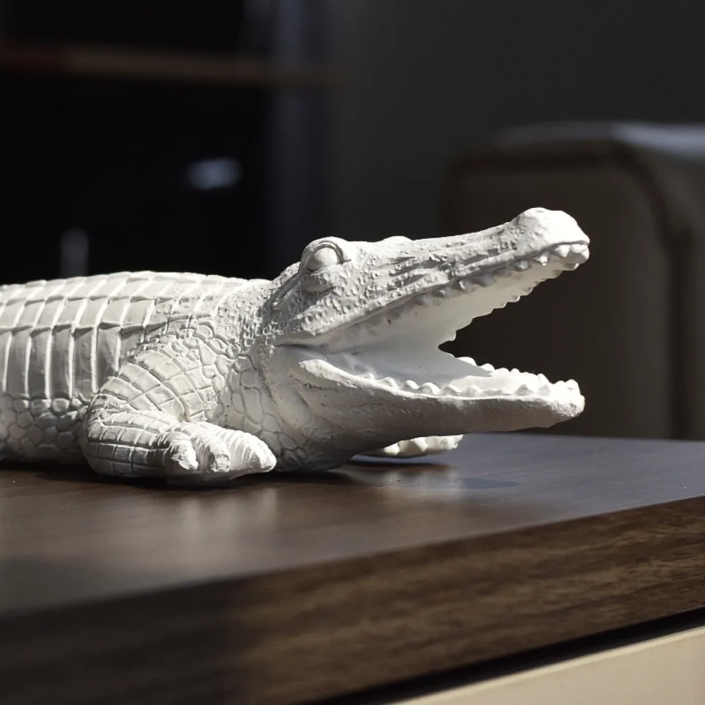 

Creative Resin Crocodile Sculpture Ornaments Living Room Bedroom Wine Cabinet Desktop Animal Statue Decorative Birthday Gifts