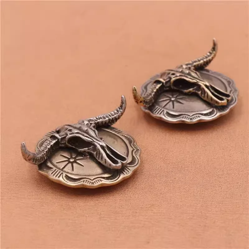 Retro Brass Western Cowboy Texas Bull Buffalo Longhorn Head Skull Leathercraft Bridle Conchos Western Decor Screwback