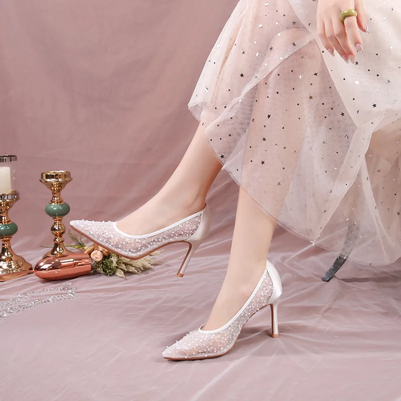 

Spring and summer new pointed toe white lace mesh sequin wedding shoes banquet large size small size stiletto heels women's shoe