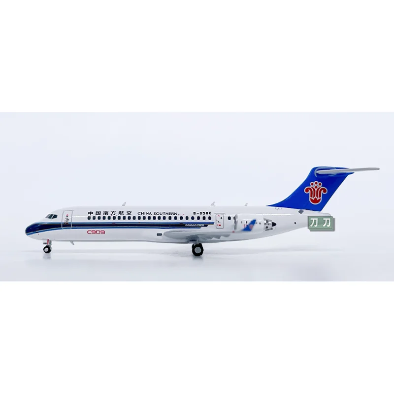 NG 1/400 Scale China Southern Airlines Commercial Aircraft C909 Simulation Die-cast Alloy Aircraft Model Collectible Decorative