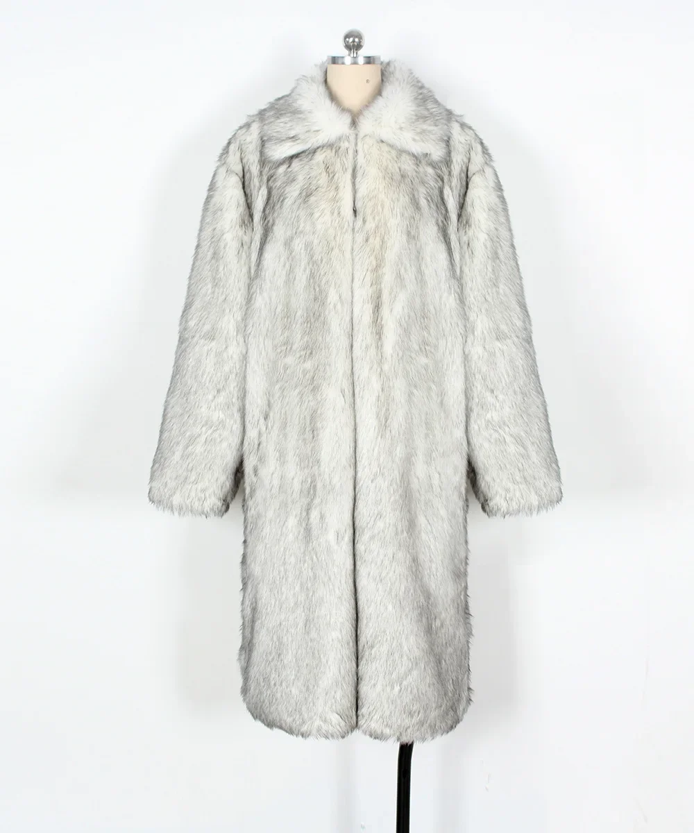 Short snow fox