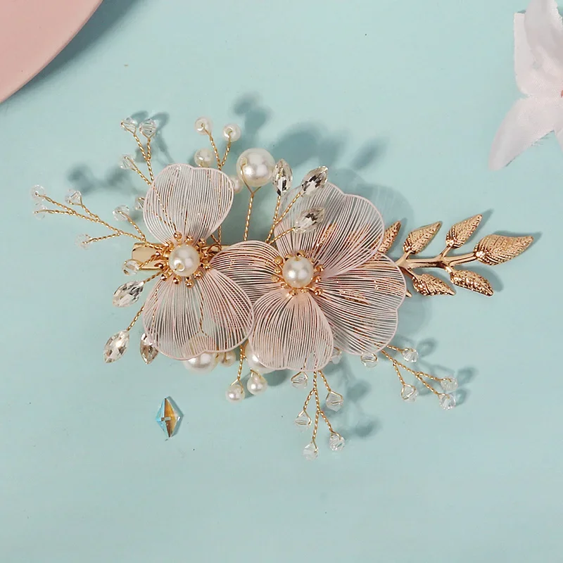 Fashion Gold Color Flower Bridal Barrettes Pearl Rhinestone Hair Clip for Friends Pearl Bridal Wedding Hair Accessories