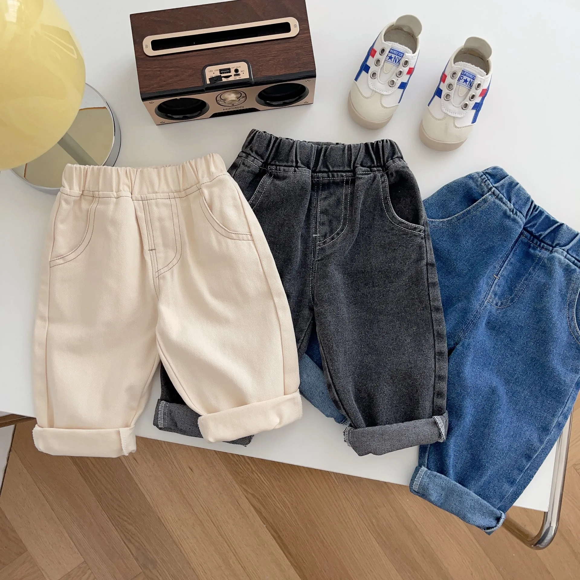 Minimalistische koreanische Jeans für Jungen – einfarbige Herbsthose für Kleinkinder, weiche Freizeithose für Babys