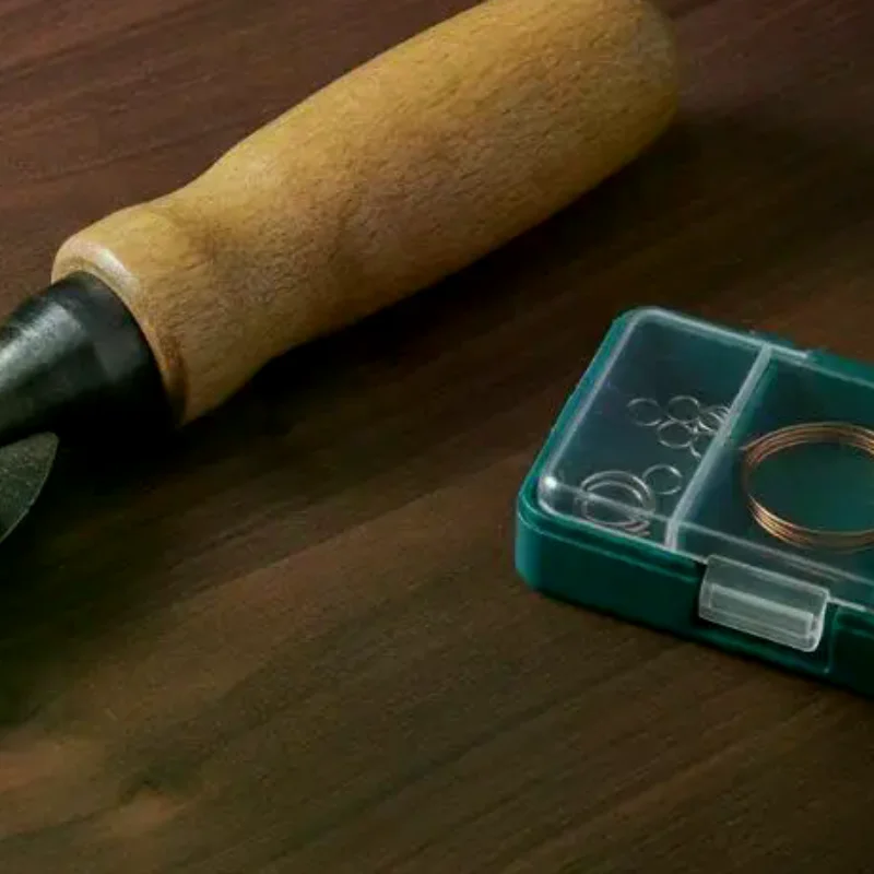 Jewelry Making Vise - ハンドヘルドクランプ木製ハンドル固定具ホルダー ジュエリー製作ハンドツール ベンチワーク ジュエリー ゴールドスミス用回転クランプバイス