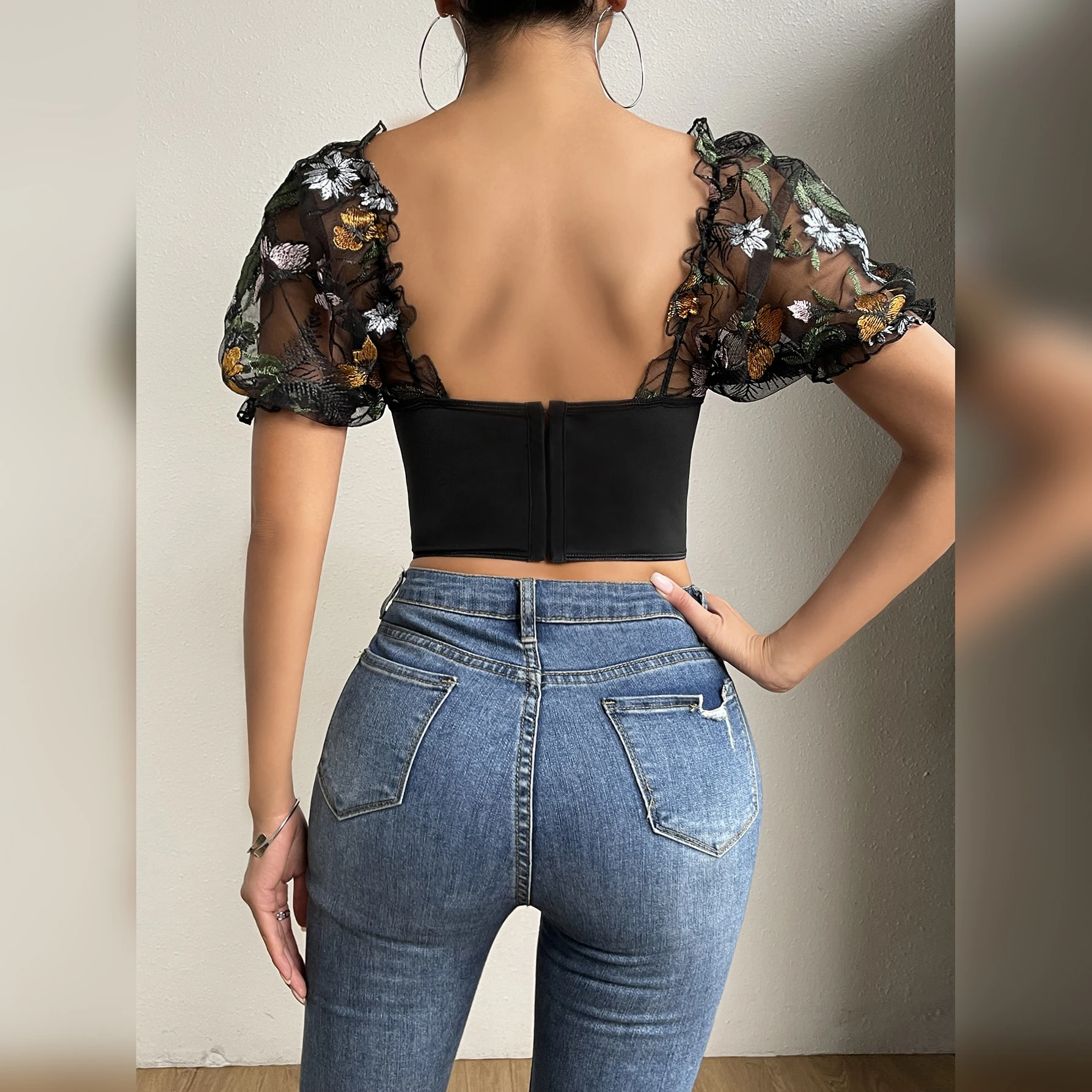 Vemina INS Street Style Floral Embroidery Puff Sleeve Sexy Lace Crop Tops,Hollow Slim Backless Square Collar Mesh Women Blouses