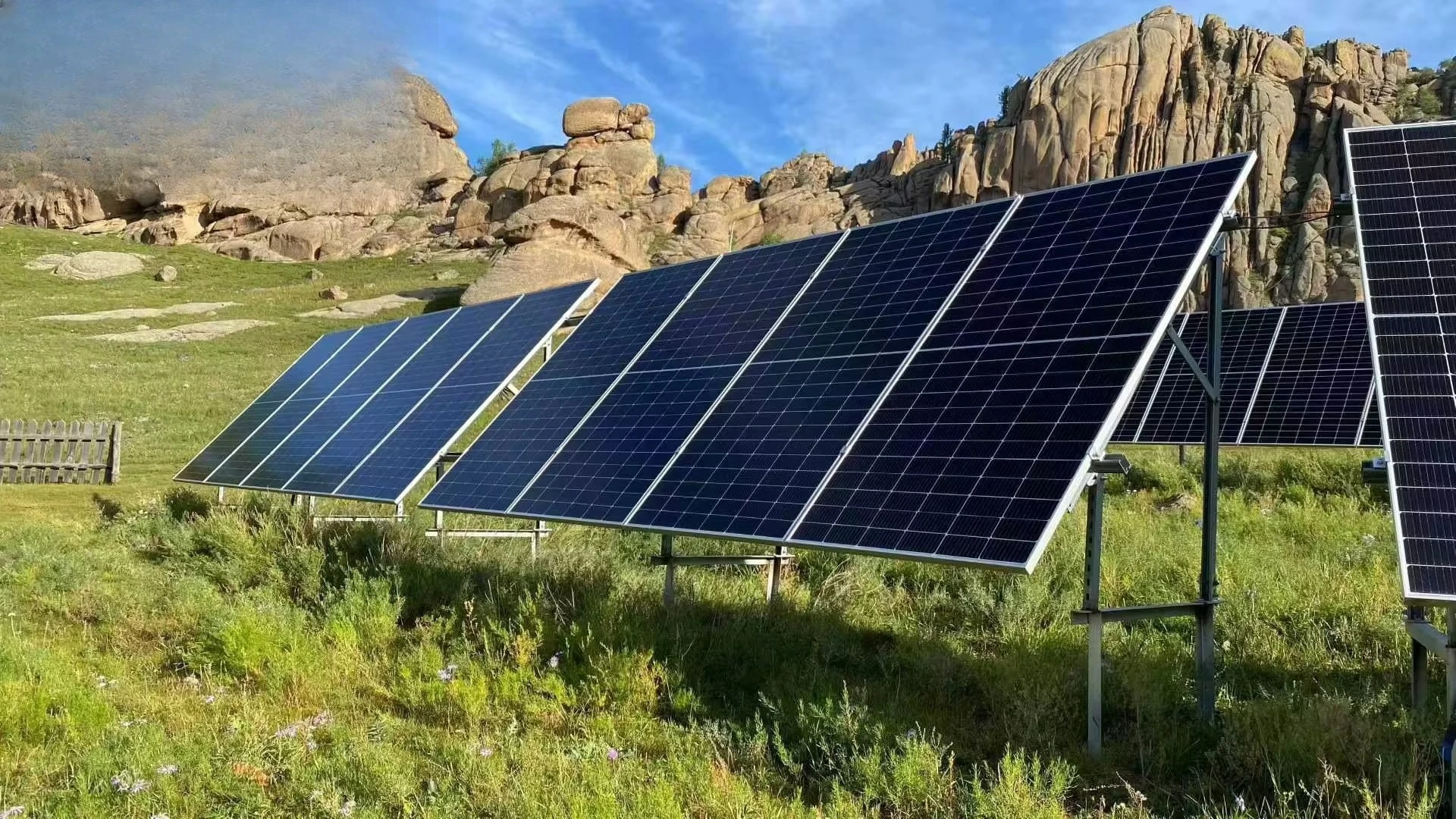 Portable Home Lighting System Emerncy Generator Off-Grid Portable Solar Power Station Inverter MPPT Controller Lithium Ion Home