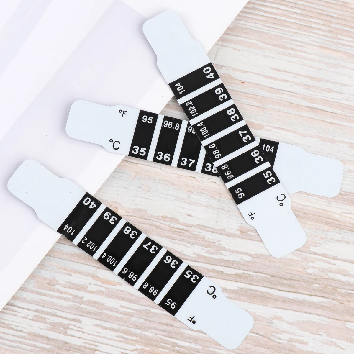 

10 Pcs LCD Temperature Sticker Liquid Crystal Forehead Thermometer for Flexible Body Temperature Monitor Fever Strips