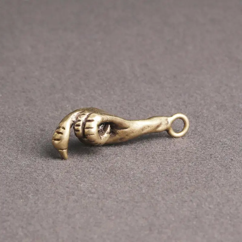 Vintage Brass Devil'S Hand Keychain Pendant With Eagle Claw Design For Bags Diy Jewelry Charms Accessories Punk Fashion Gifts