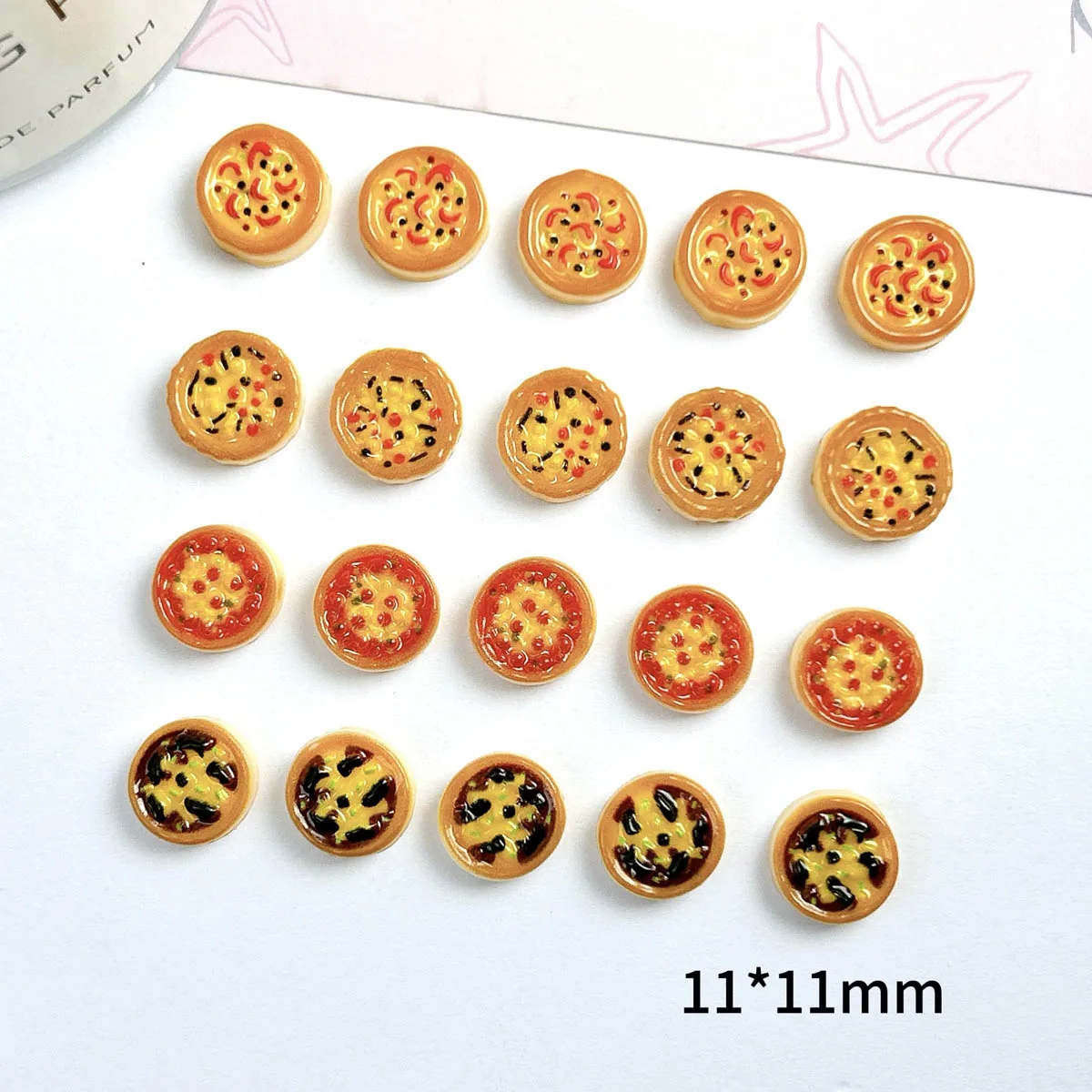 30PCS Simulated Minimalist Cute Pizza Resin Nail Art Charms 3D Creative Circular Pizza Nail Decorations for DIY Phone Case Nails