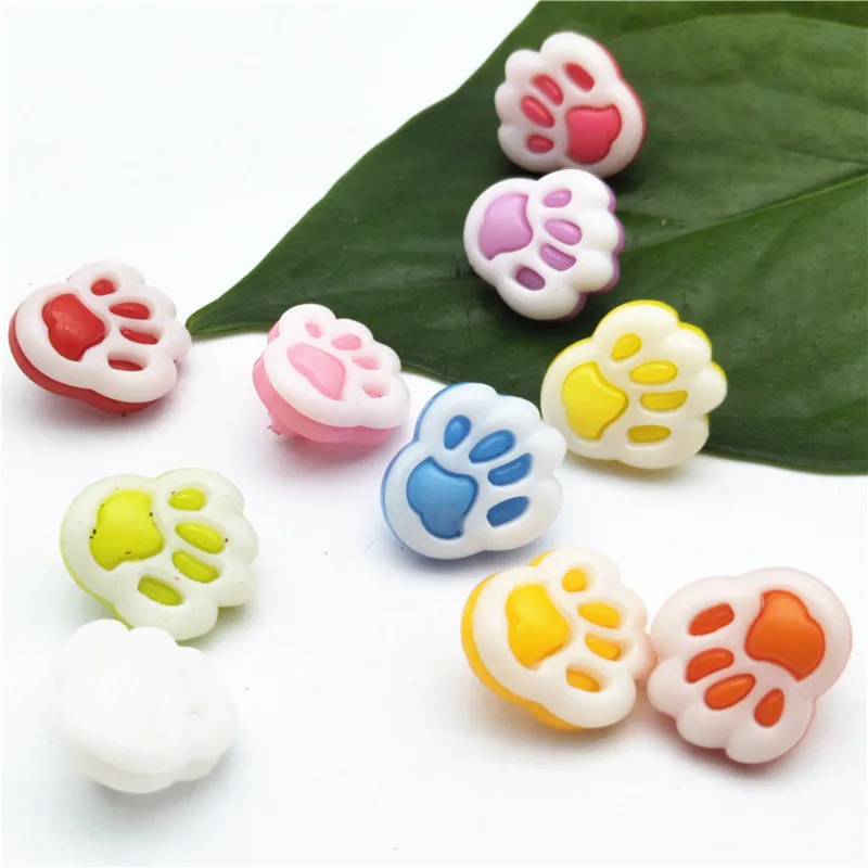 100 Pcs Cute Paw Print Buttons Mixed Color Plastic Cartoon Children Sewing Cloth Button For Handmade Scrapbooking Crafts DIY