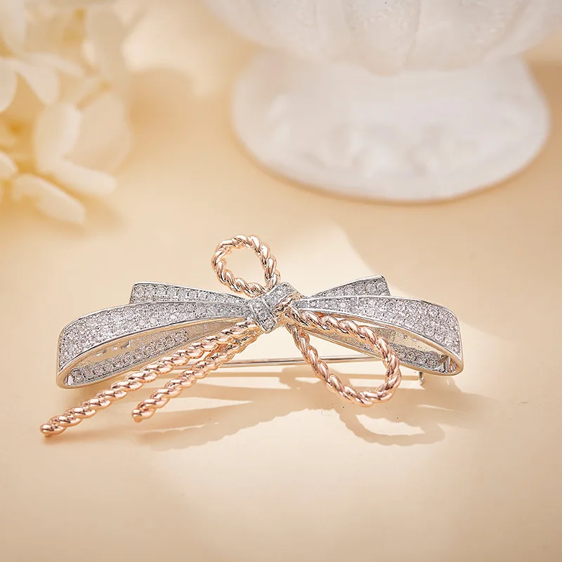 

Elegant Bow Brooch, Unisex Ribbon Design Lapel Pin for Suit & Cardigan, Luxury Craftsmanship