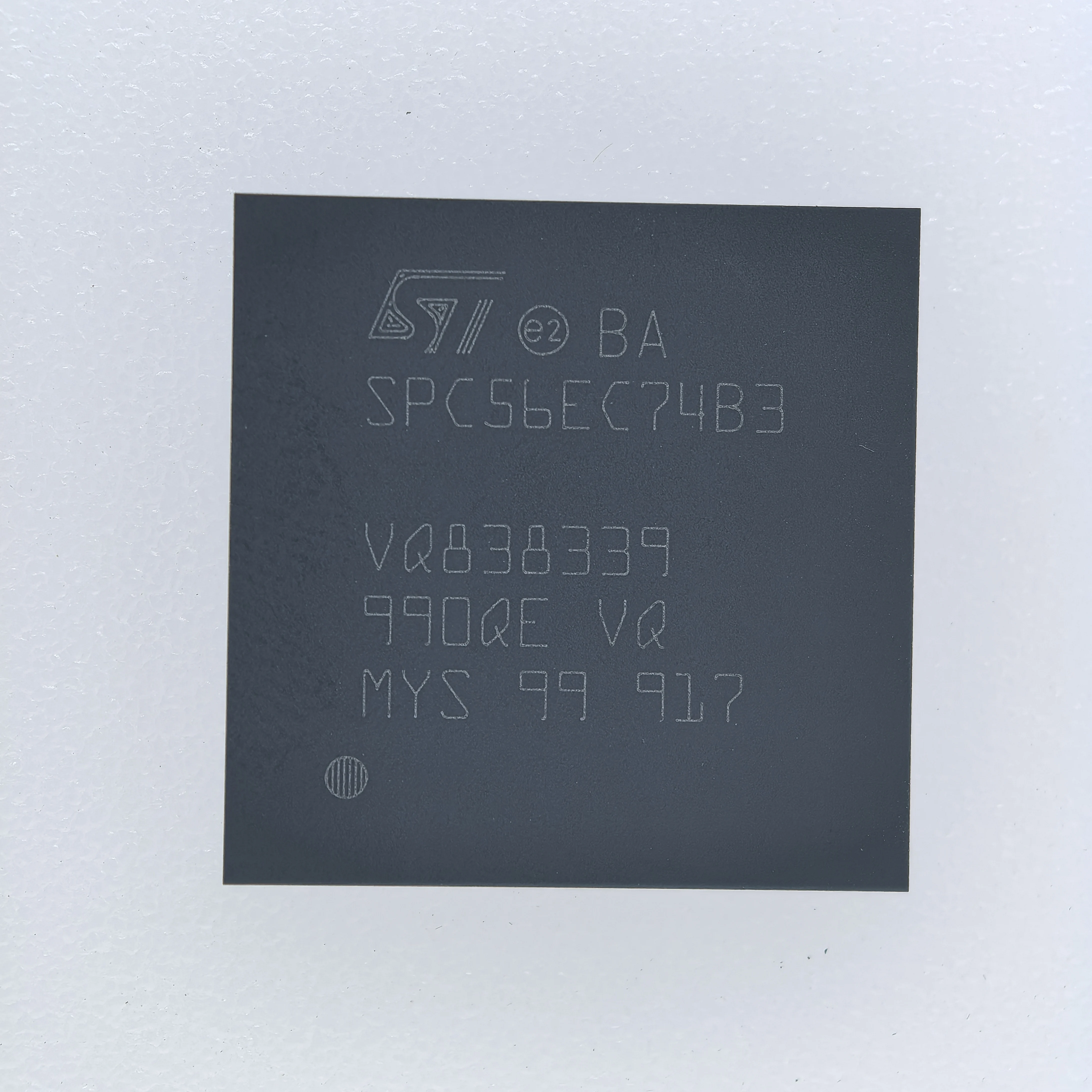 1pcs SPC56EC74B3 Brand new original SPC56EC74B3 BGA integrated circuit ic chip in stock