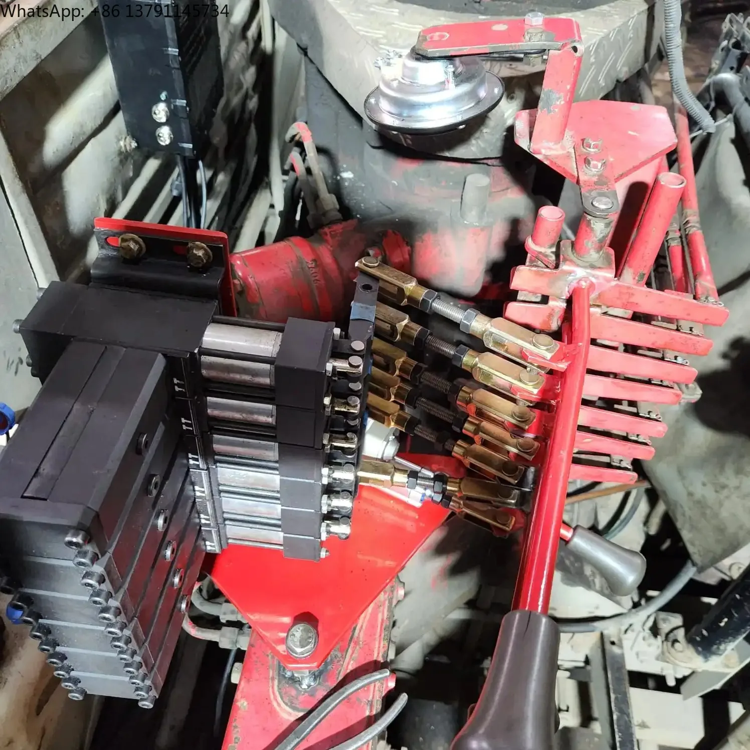 

6 Joystick functions weightlifting12-24V hydraulic valve Truck Crane remote control