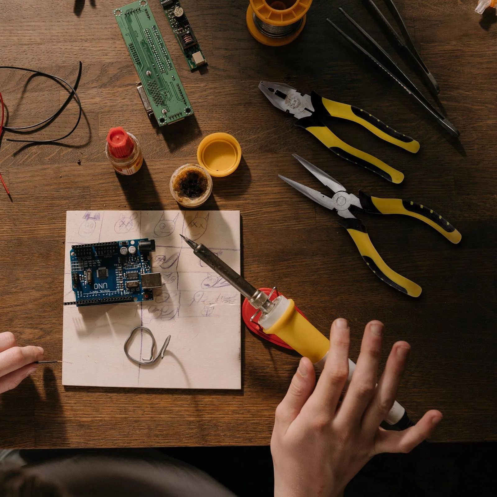 

3Pcs Electrician Wire Cutting Pliers Durable Wire Stripper Multifunctional Cable Stripping Hand Tool Electrician Tool