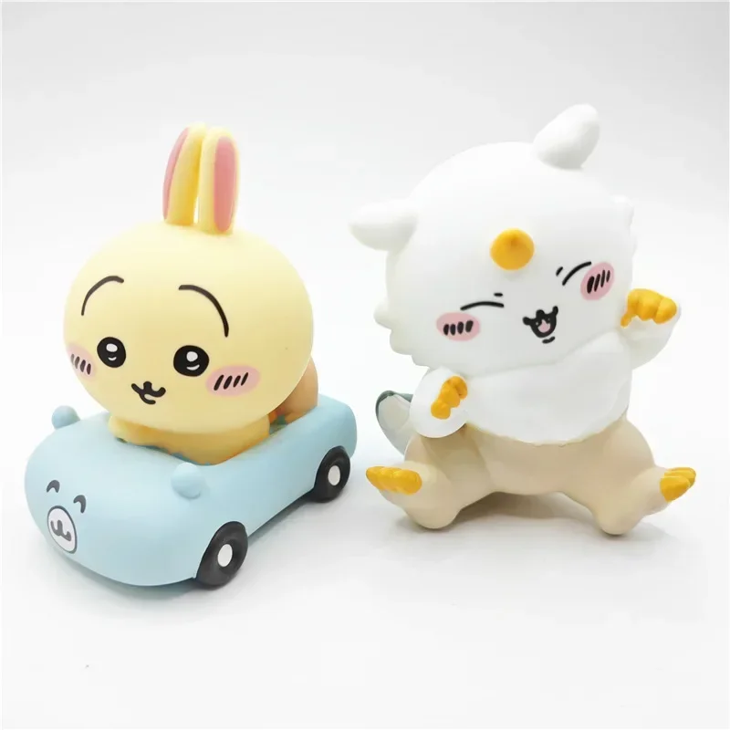Auto-deprecatrice Orso Auto Usagi Chiikawa Modello di personaggio dei cartoni animati animato レン3 Ornamenti Bambola Statua Ornamenti per il desktop Regalo