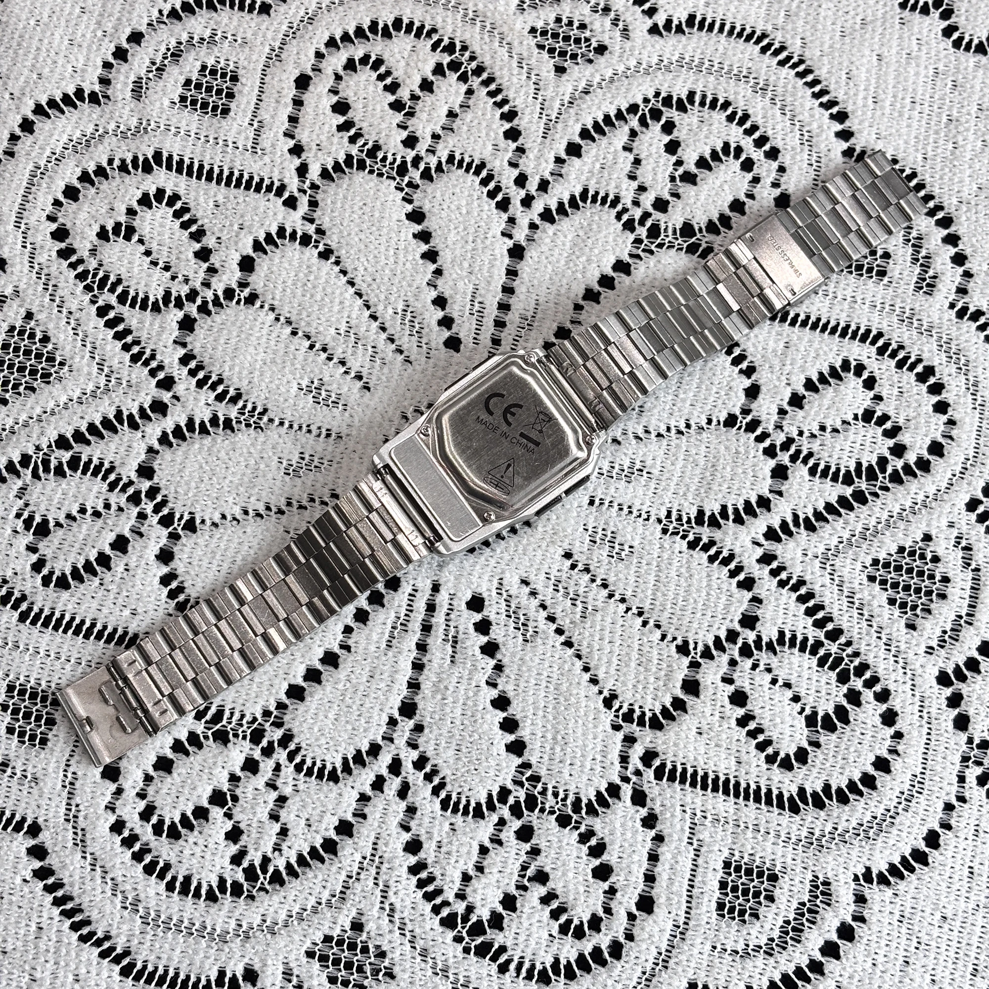 ساعات مصنوعة من سبائك الفولاذ المقاوم للصدأ، ساعات آلة حاسبة رجالية فاخرة، ساعات LED متعددة الوظائف، انفجارات نمط الكمبيوتر