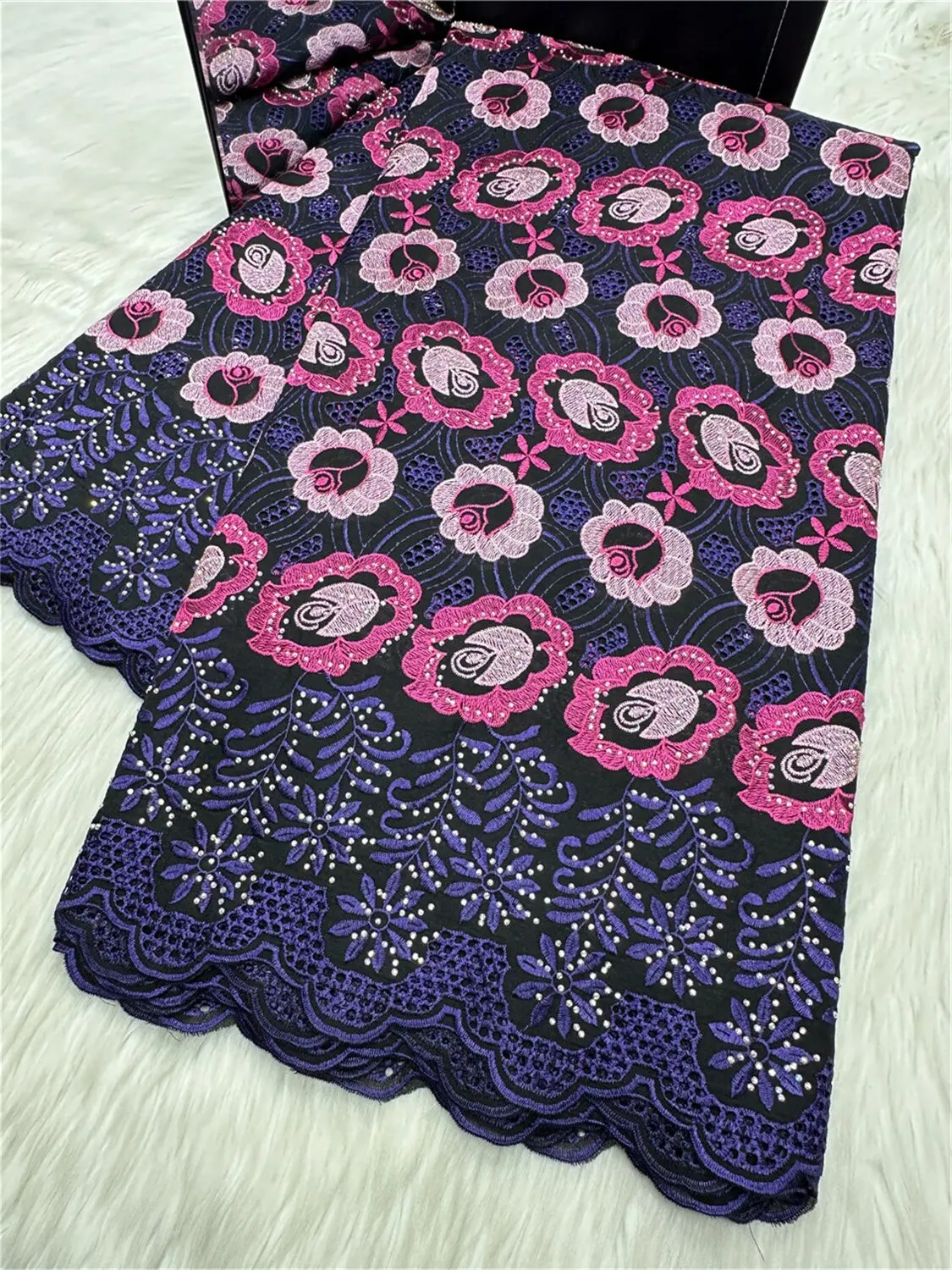 

Hot Sales African 100% Cotton Embroidery Lace Fabric High Quality Swiss Voile Lace Fabric 5 Yards Bride Material for sew 23A13