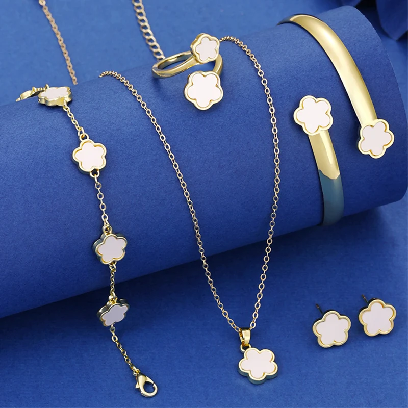 5pcs/set Elegant Women\'s Sets Five Leaf Flower Necklace and Earring Bracelet Set Clover Luxury Jewelry Rings Fashion Party Gifts