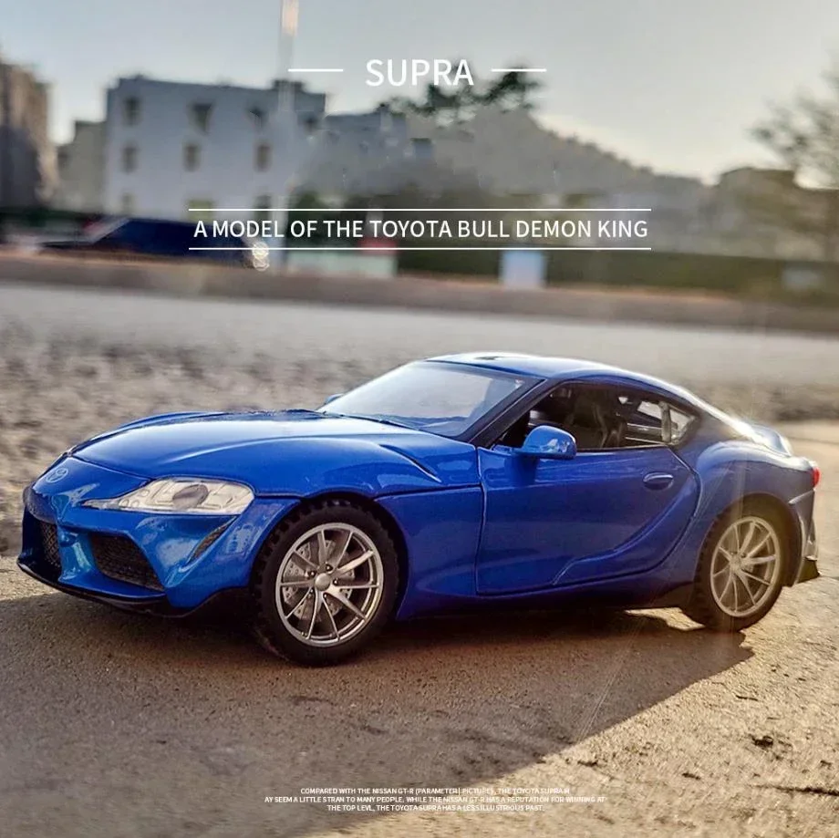 Modello in metallo pressofuso con ruote in scala 1:32 con luce e suono Tutti i nuovi giocattoli in lega di veicoli pull back per auto sportive Toyota Supra