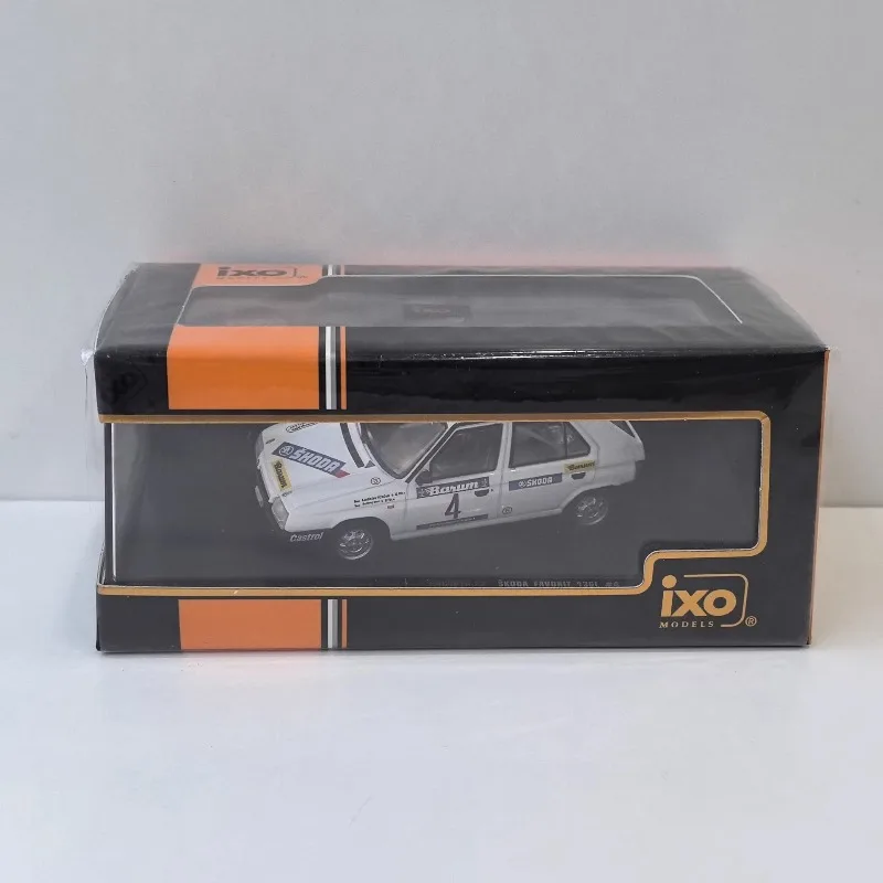 ‌IXO Models  Diecast 1:43 Scale ŠKODA Favorit 136L #4 (1989) Alloy Car Model 3-Door Hatchback