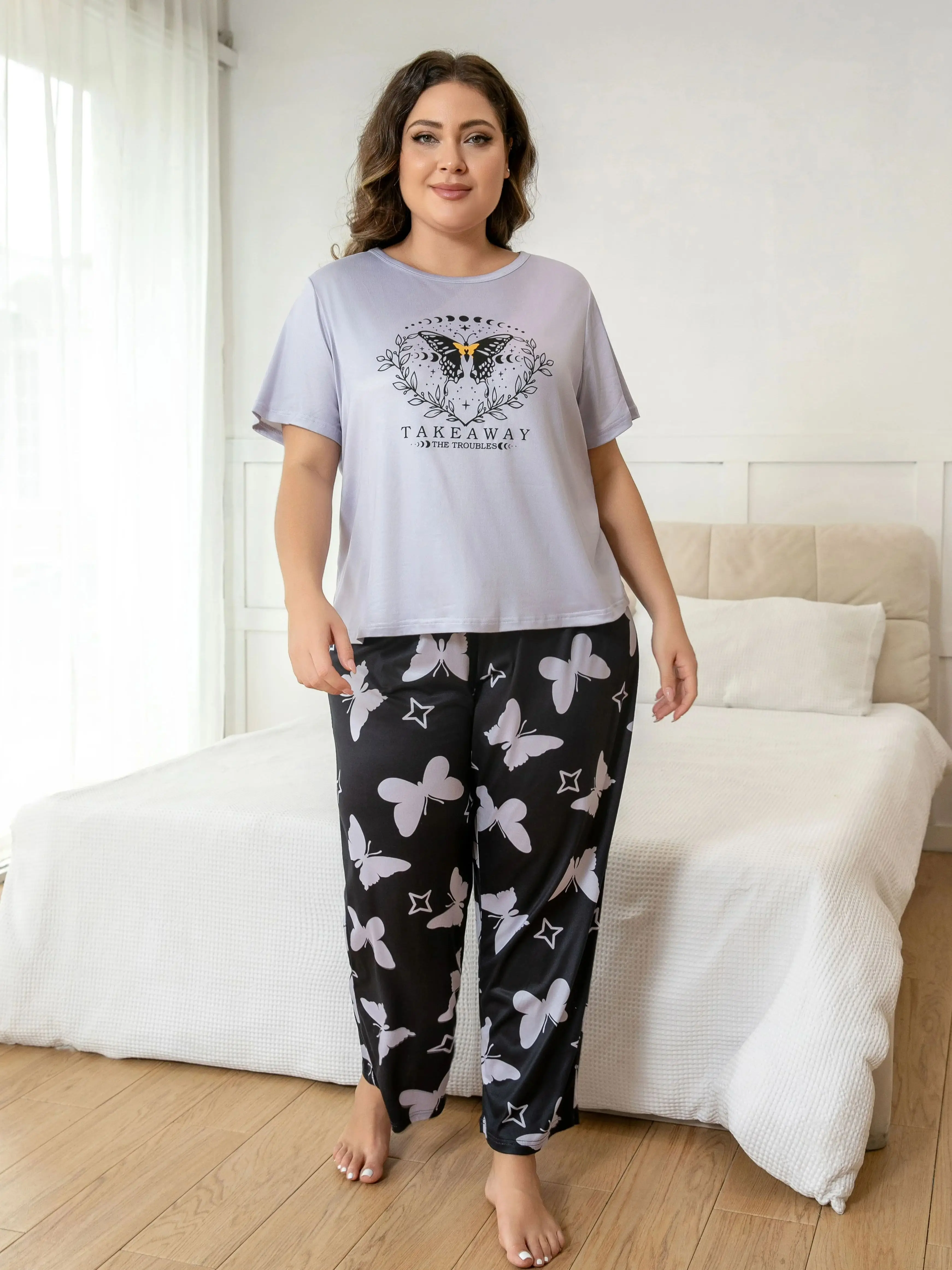 Plus-size Ladies Casual Light purple butterfly print short sleeve trousers pajamas set - suitable for home