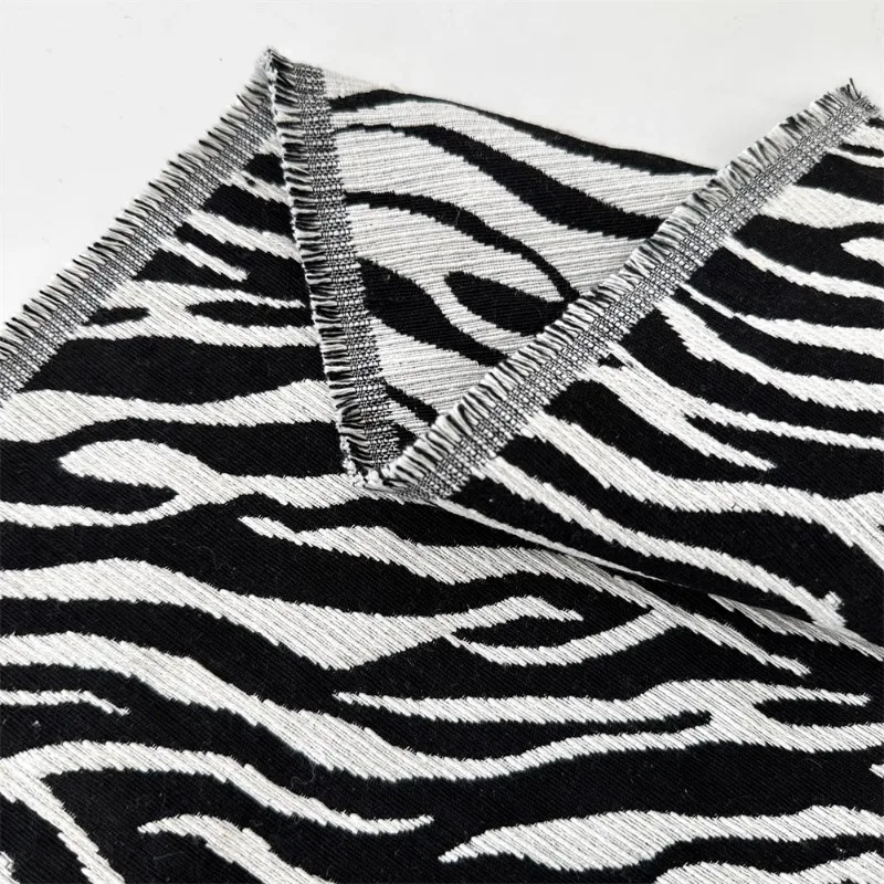 Black White Contrasting Zebra Print Fabric for Diy Sewing Tablecloth Sofa Pillow Clothing Yarn Dyed Wrinkle Resistant Cloth