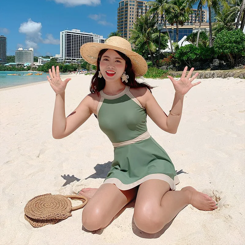 2025 Halter One Piece Swimsuit Dress Women Swimwear Sexy Padded Green Swimming Suit Green Korea Monokini Beach Wear Bathing Suit