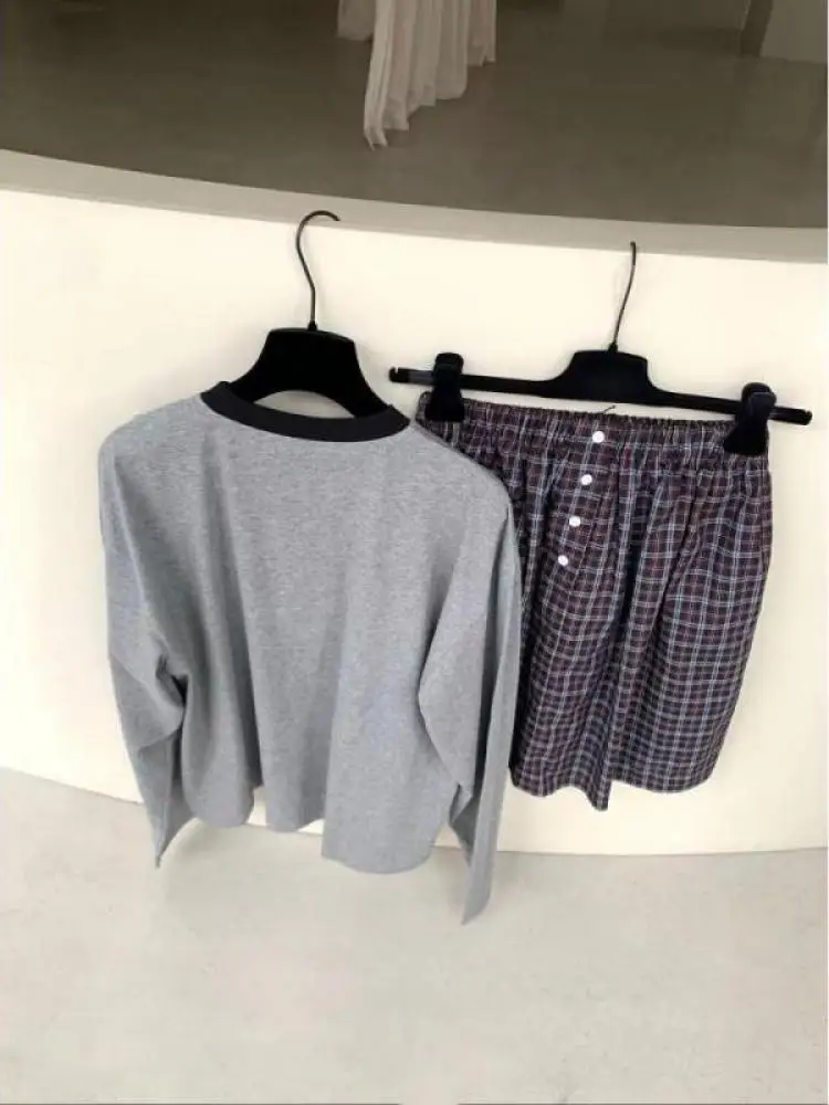 2026 Early Autumn College Style Matching Crewneck Elegant Slim-fit Slimming All-match T-shirt Long-sleeved Casual Top For Women