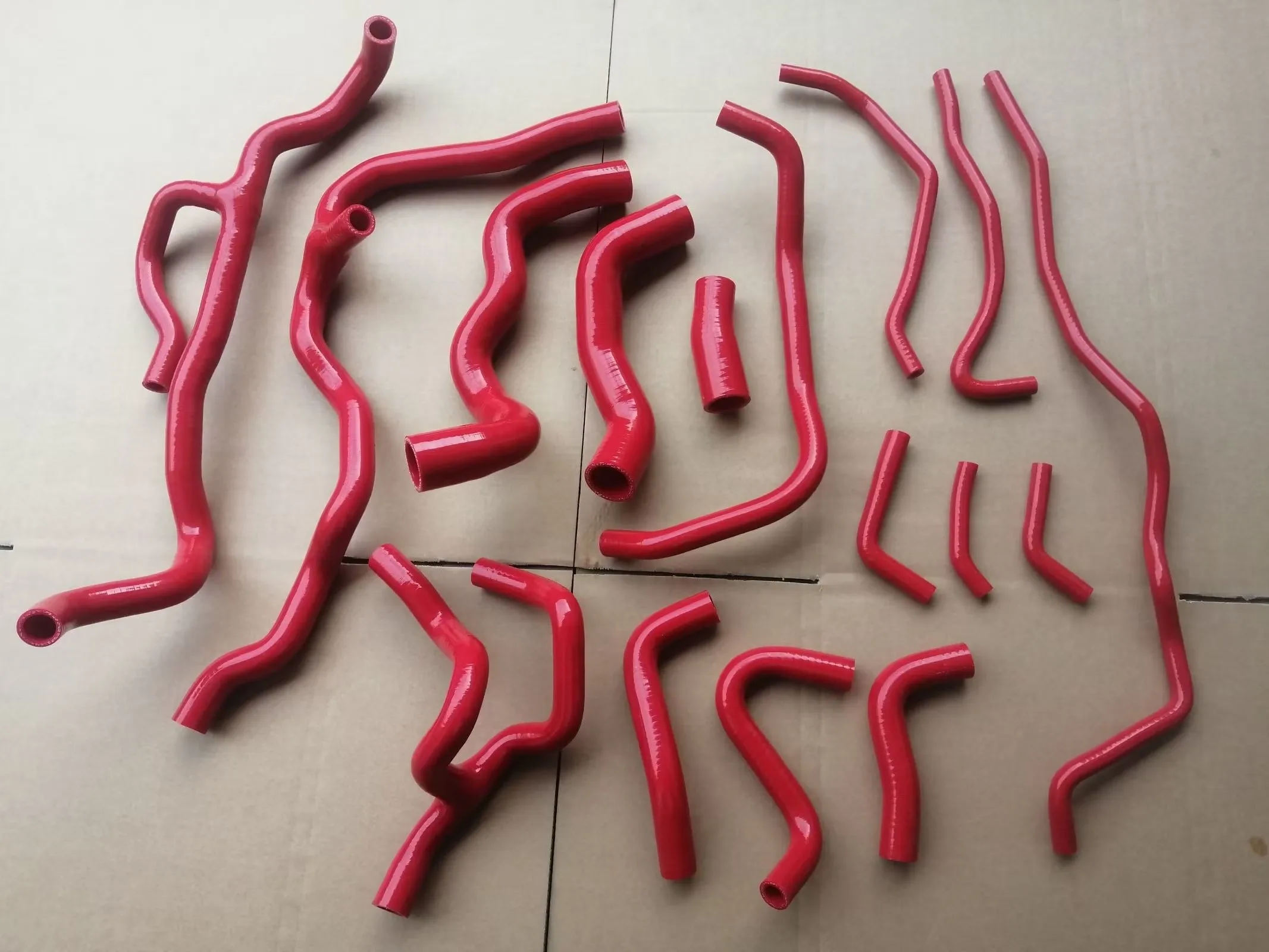 لفورد إسكيب لينكولن MKC 2.0L EcoBoost 2016.03.21 - 2019.08.13 خرطوم سخان المبرد من السيليكون