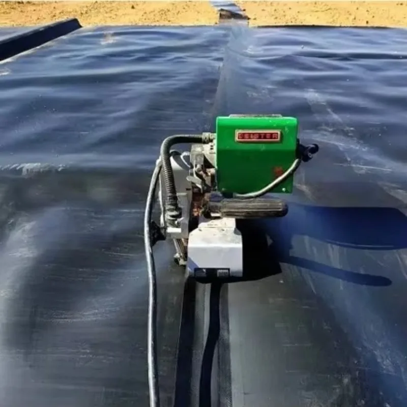 Professional Custom HDPE Geomembrane Roll for Reservoir Pond Wastewater Landfill and Mining Engineering Projects
