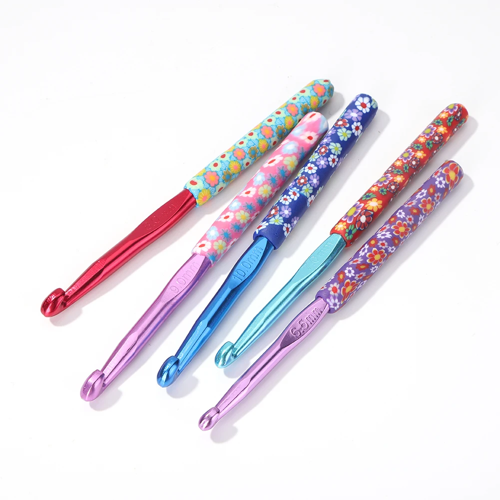 

5 шт. крючки для вязания, эргономичные спицы с мягкой ручкой, набор крючков от 6,5 мм до 10 мм для пряжи, подарок для женщин