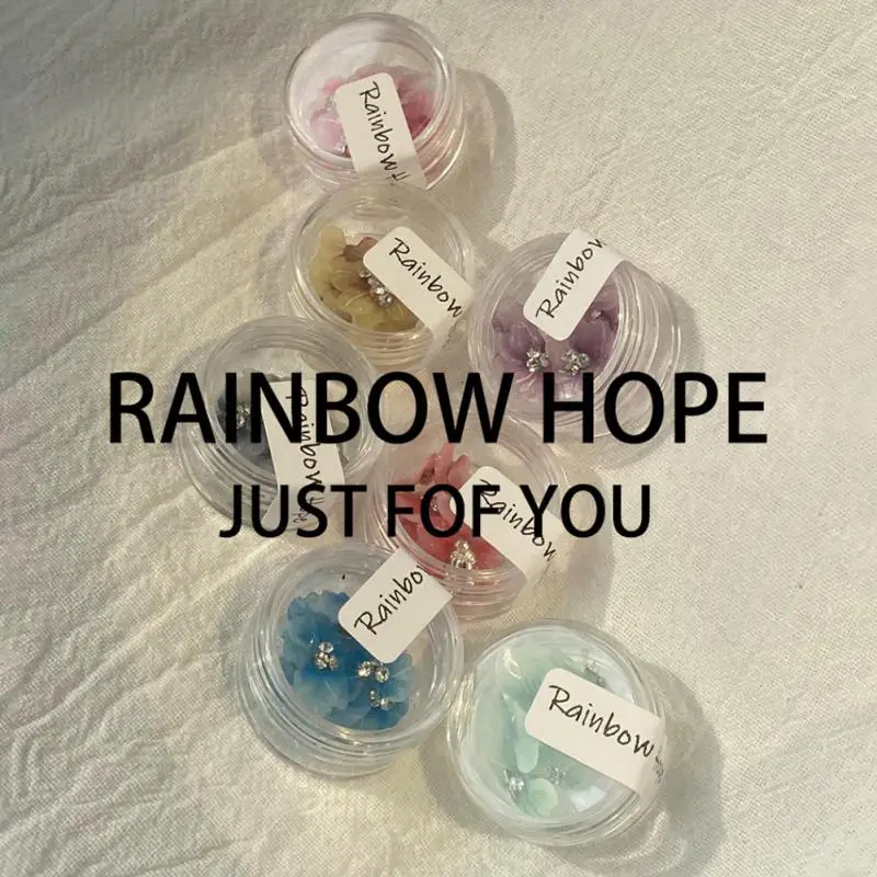 Dodaj jasne kolory Akcesoria do pielęgnacji paznokci Niełatwo uszkodzone Akcesoria Stylowe wykonane z żywicy w połączeniu z diamentami