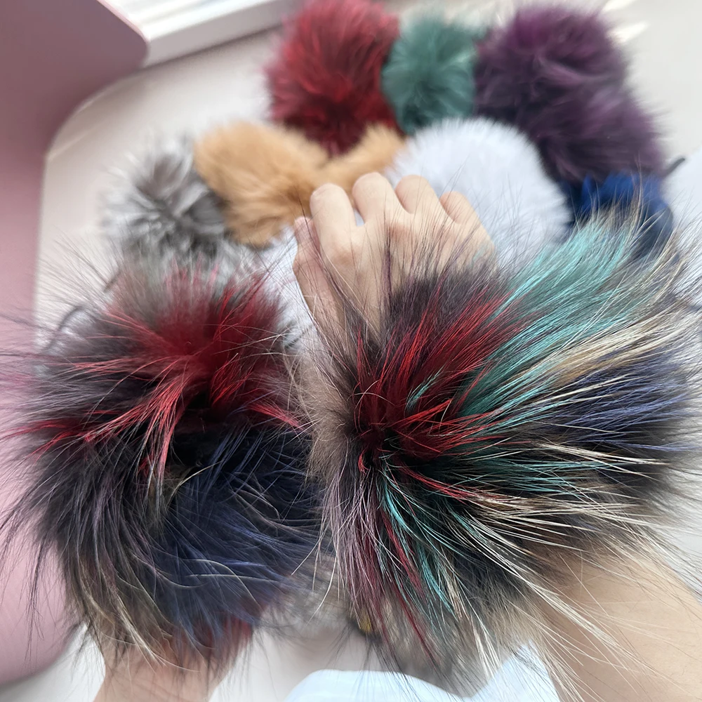 2026 New Style Fox Fur Cuff Arm Warmer Lady Bracelet Real Fur Wristband Glove High Quality Fox fur Cuffs Hot Sale Wrist Warmer